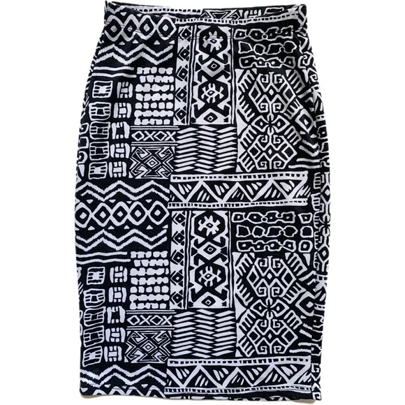 Forever 21 Tribal Print Skirt - Picture 1 of 5